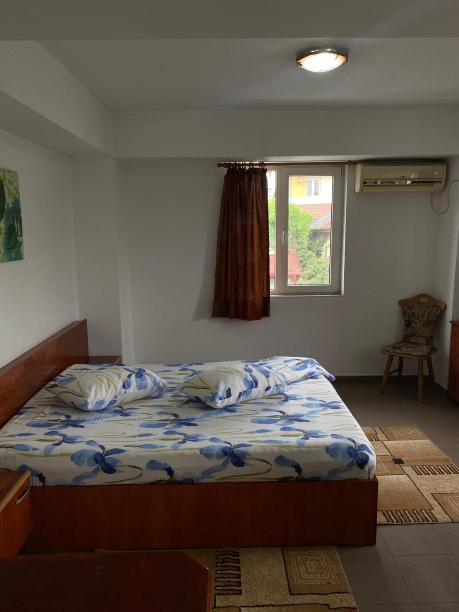 Quiet Garden Ground Floor Apartman Bukarest Kültér fotó